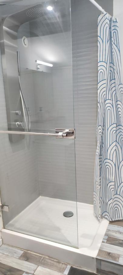 Chez Bichette Saint Maximin Apartment ภายนอก รูปภาพ